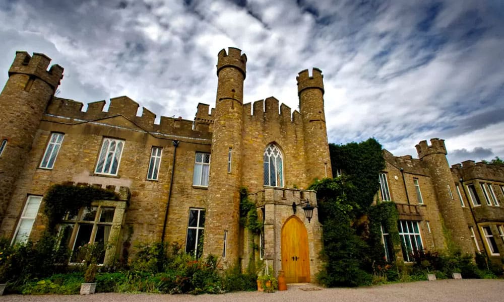 airbnb castle cumbria